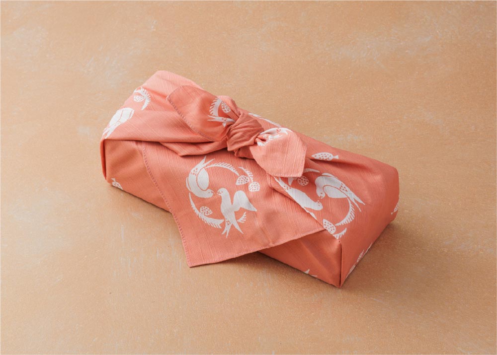 松華堂おもたせ 風呂敷包み／松華堂菓子店